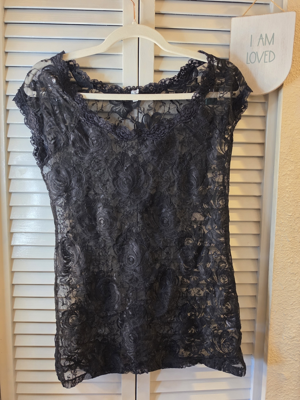Charlotte Russe Lace Sheer Black Floral Lace Cap Sleeve Short Sleeve Top Large